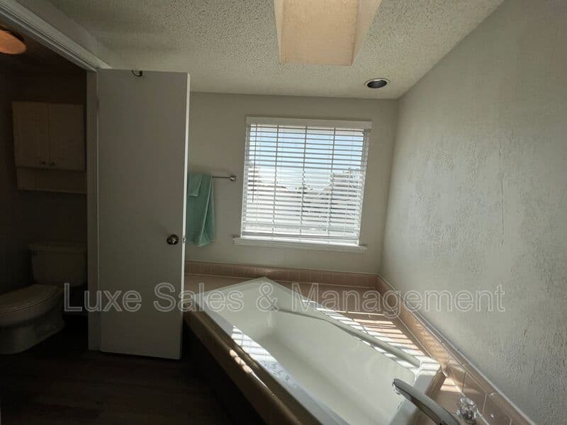 Moore House: 2137 Goodrich Drive
