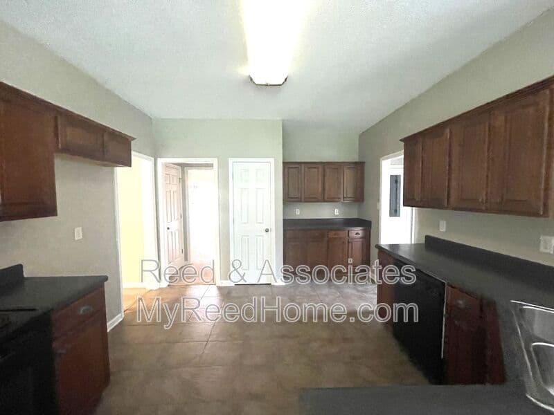 Arlington House: 4720 Hampton Ridge Ln.