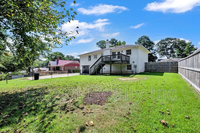 Alabaster House: 1064 Caribbean Circle