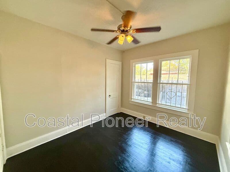 TAMPA Condo: 4015 N Seminole Ave