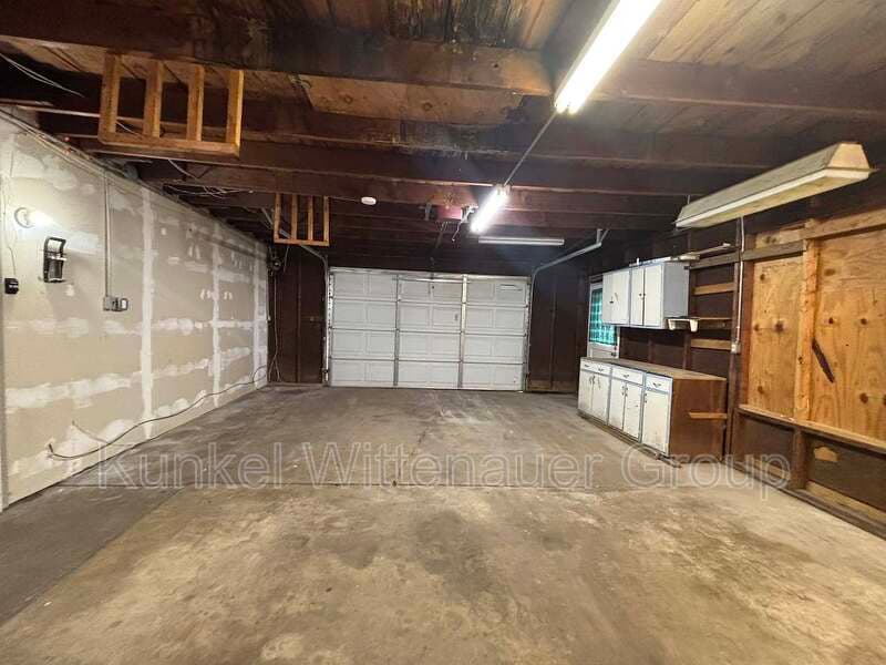 Belleville House: 1211 East C Street