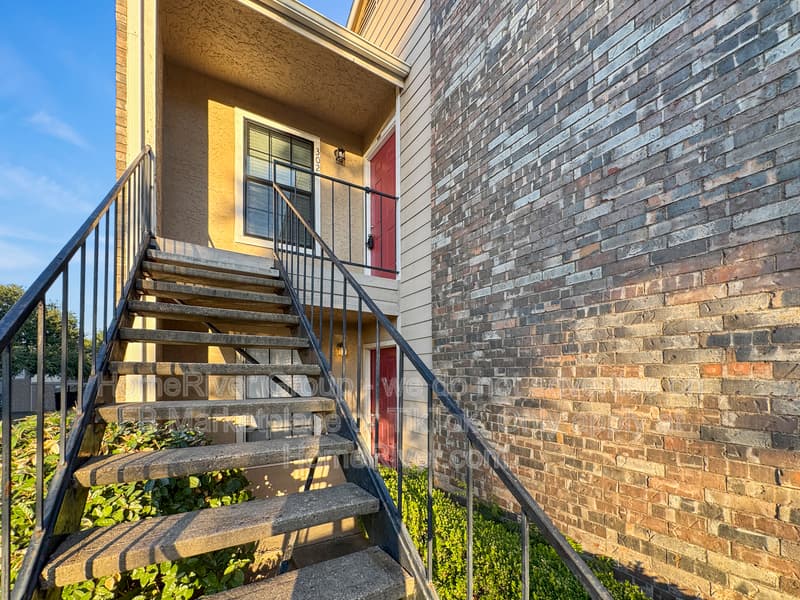 Dallas Condo: 4748 Old Bent Tree Ln