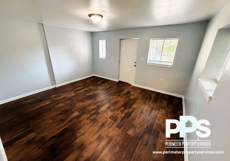 Atlanta House: 581 Martin St