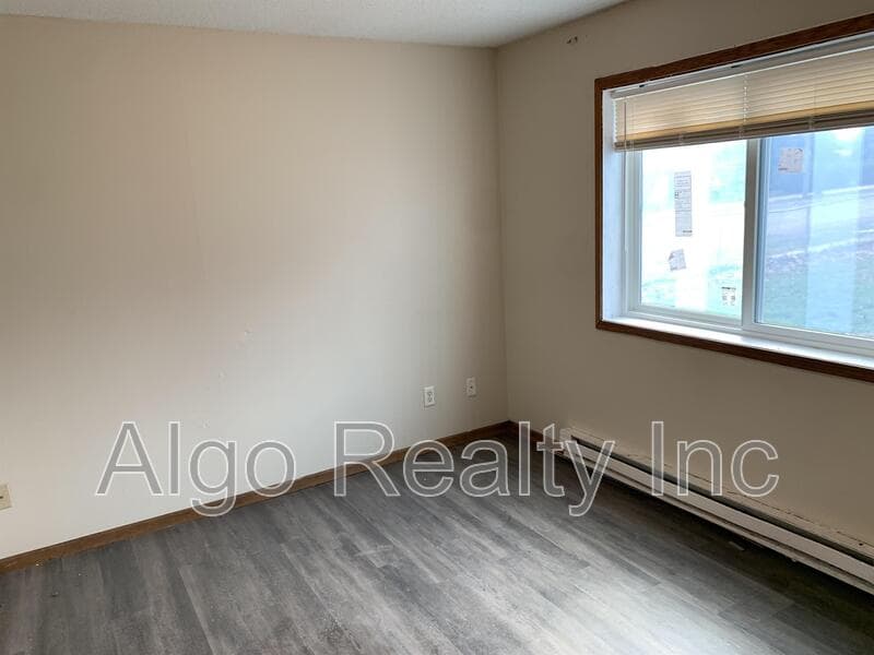 Minneapolis House: 2101 Bryant Ave N