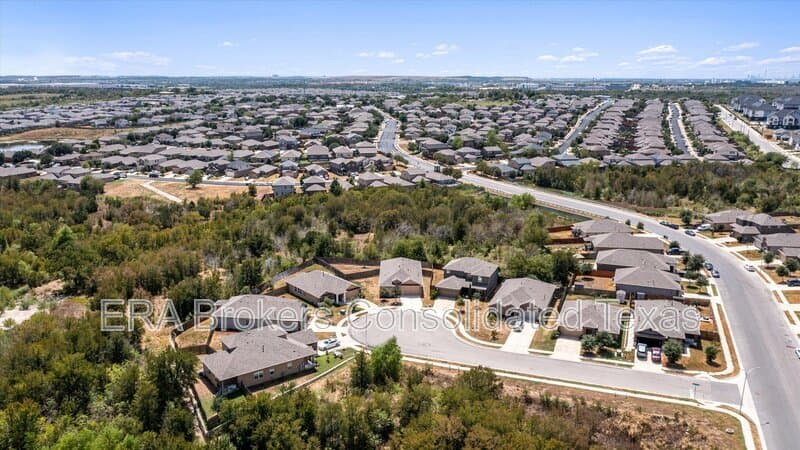Pflugerville House: 3317 Burch Brook Cove