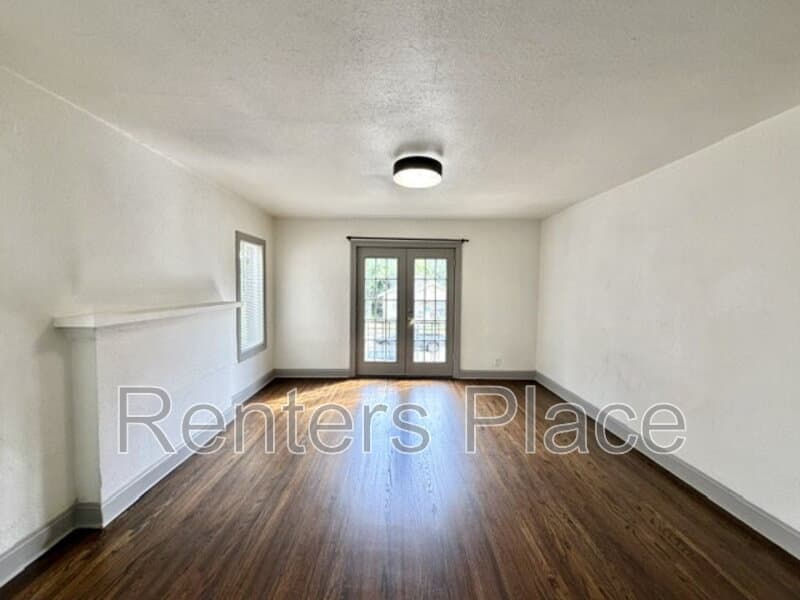 Tulsa House: 1128 South Rockford Avenue