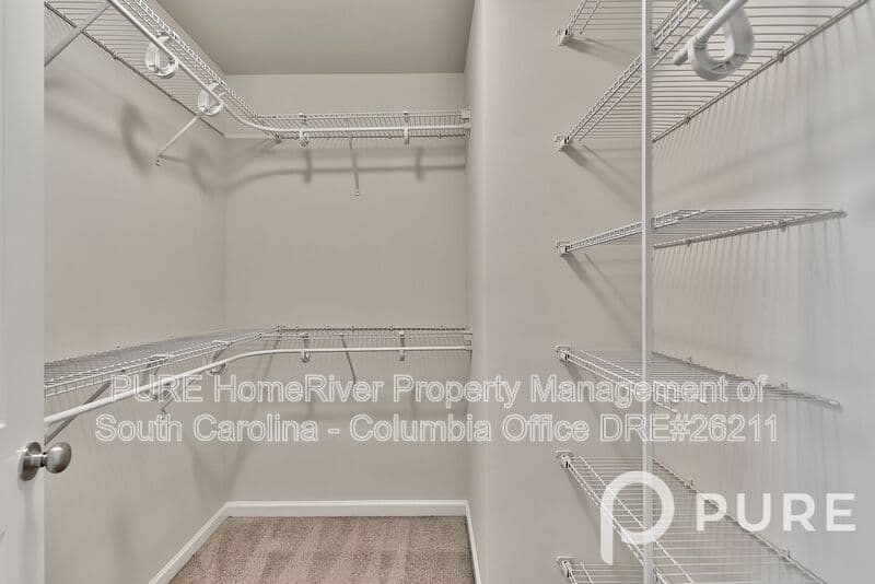 West Columbia House: 512 Spanish Leaf Lane