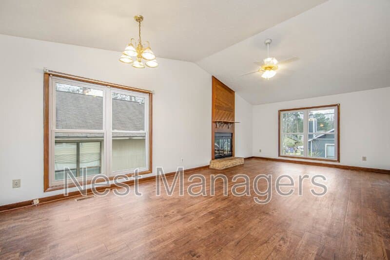 Fayetteville House: 502 Toxaway Court