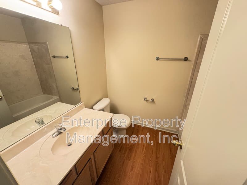 Cordova House: 10127 Cross Valley Drive