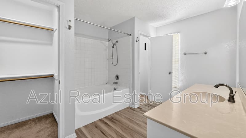 Killeen House: 3202 Tom Lockett Drive
