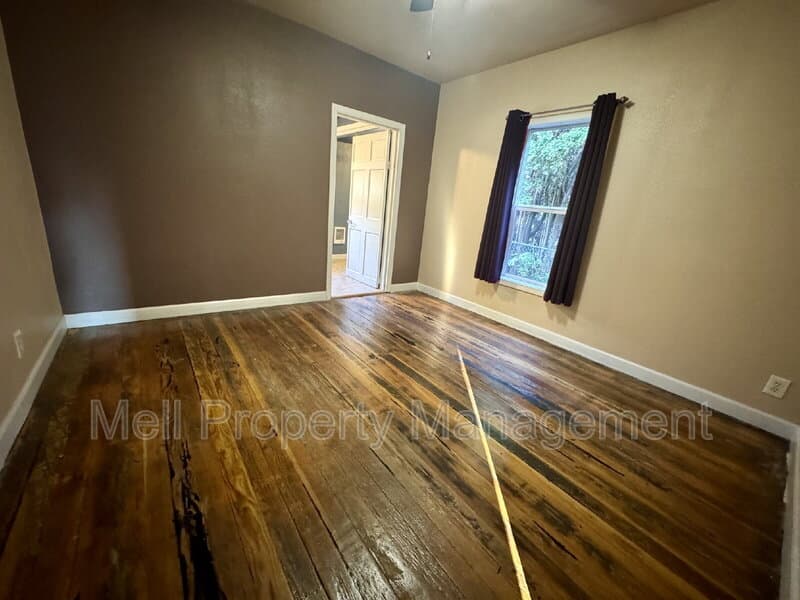 Olympia House: 7530 Union Mills Rd SE
