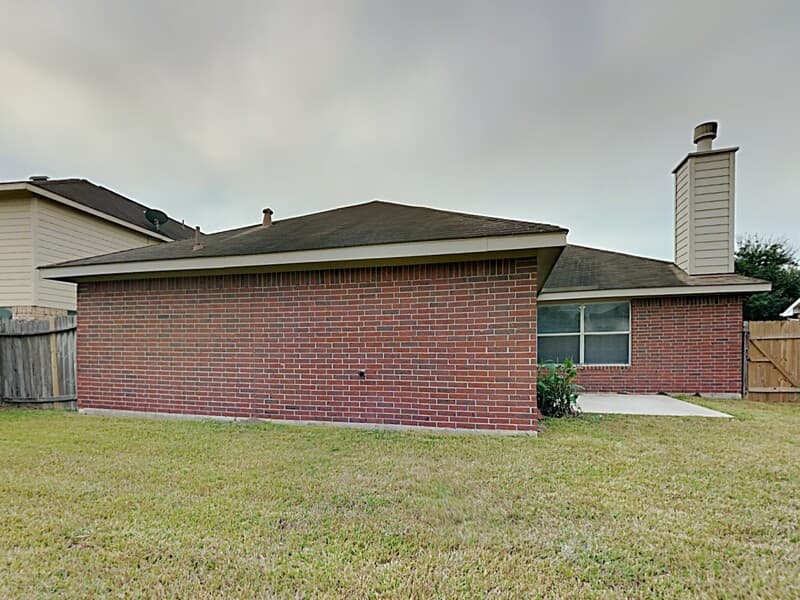 Houston House: 9010 York Hollow Ln