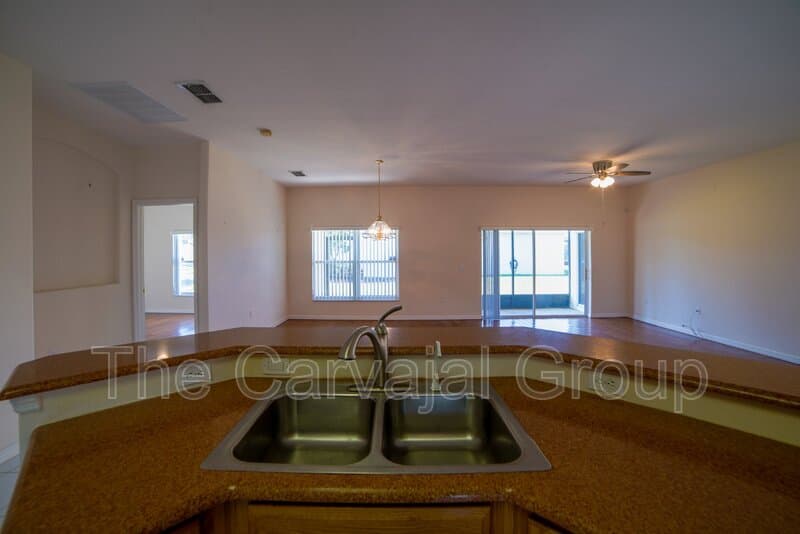 Poinciana House: 1196 Glendora Road North