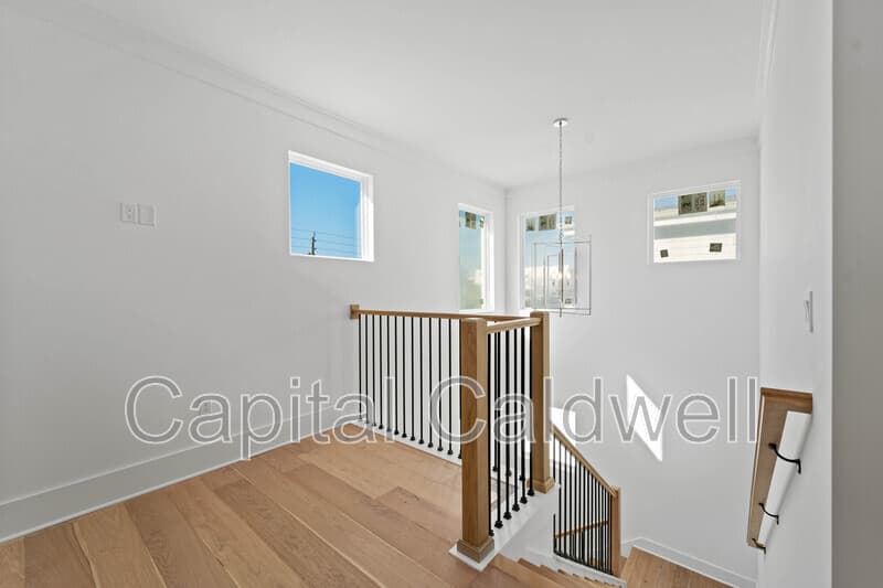 Sarasota House: 2345 Bahia Vista St