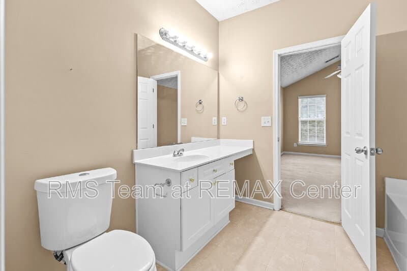 Flowery Branch Townhome: 4932 Vireo Dr