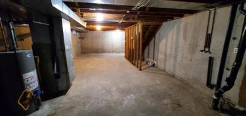 Menasha Condo: 991 7th Street - B