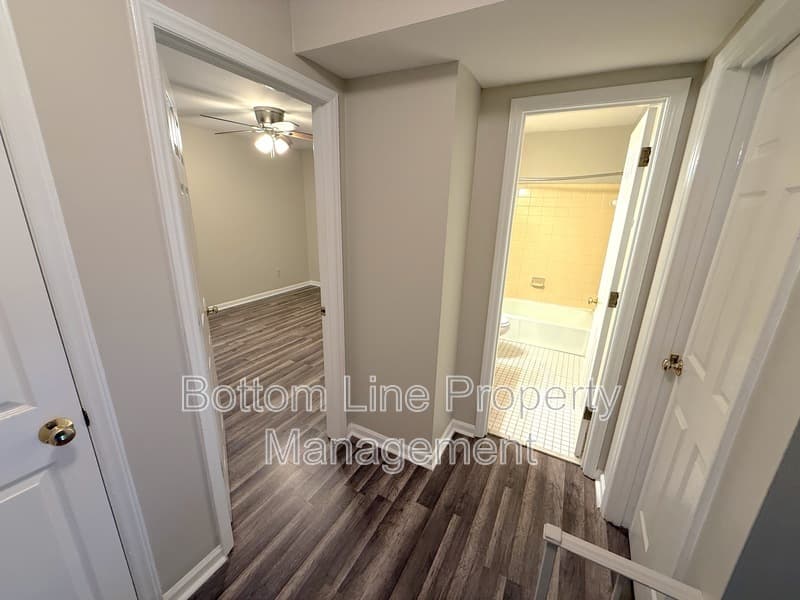 Charlotte Townhome: 2336 Kenmore Ave