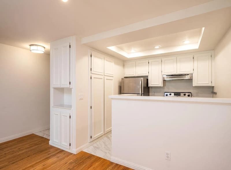 Mill Valley Condo: 555 Seaver Dr