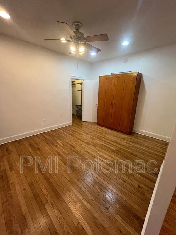 Washington Condo: 1401 Columbia Rd NW