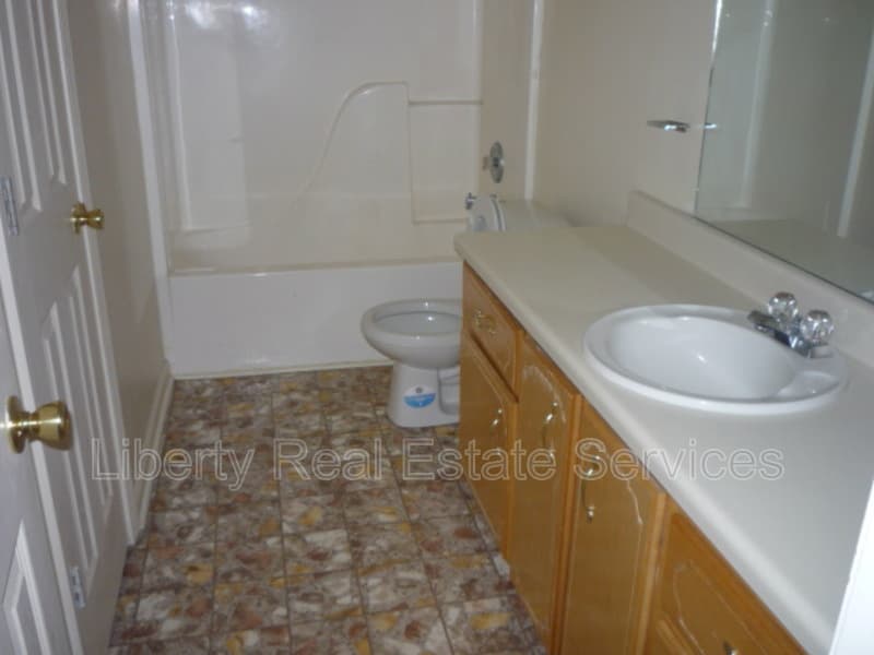 Hinesville Condo: 133 Rolland St
