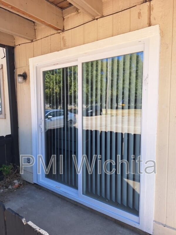 Wichita Townhome: 535 S. Lulu Ave