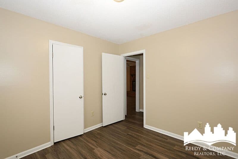 Bartlett House: 3234 Lichen Dr