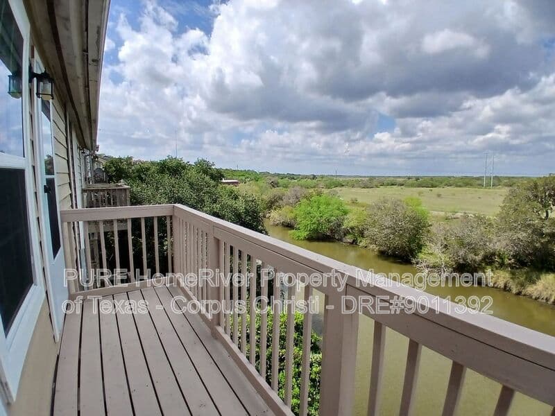 Corpus Christi Townhome: 4401 River Valley Dr
