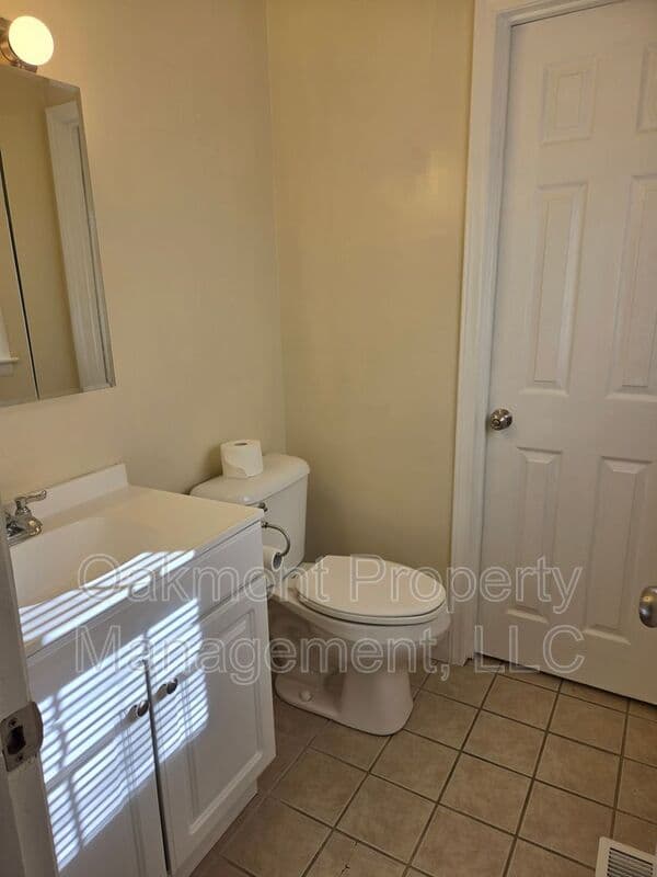 Fayetteville House: 7535 Hargrove Ct