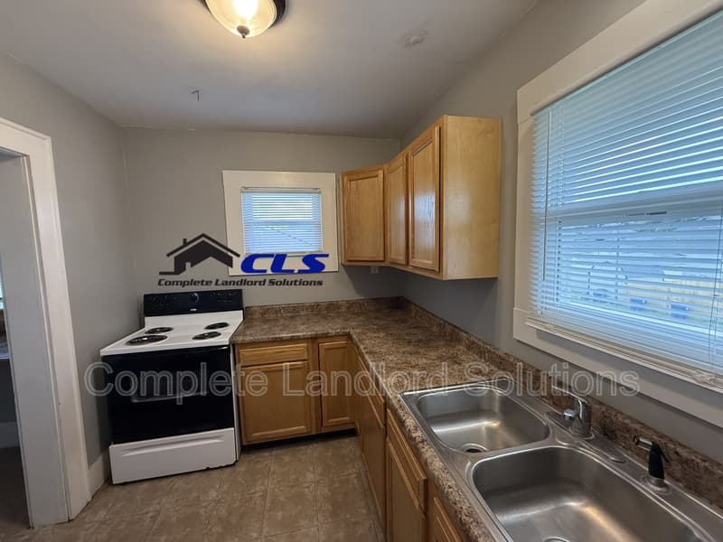 Terre Haute House: 832 S 17th