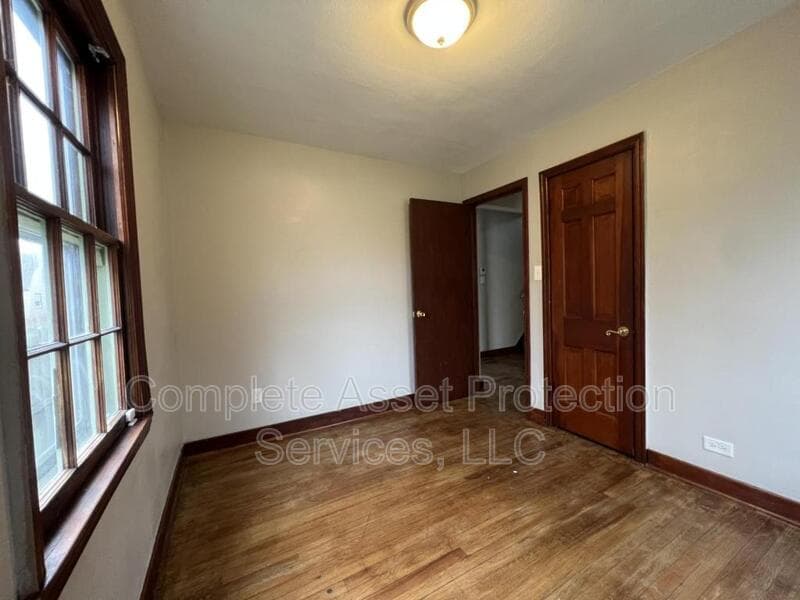 Hammond House: 3103 Crane Place