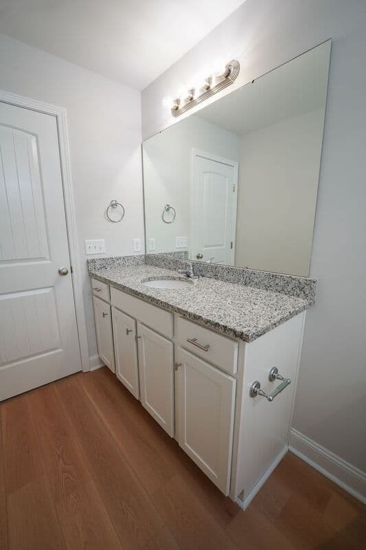 Bloomingdale House: 166 Guana Ln
