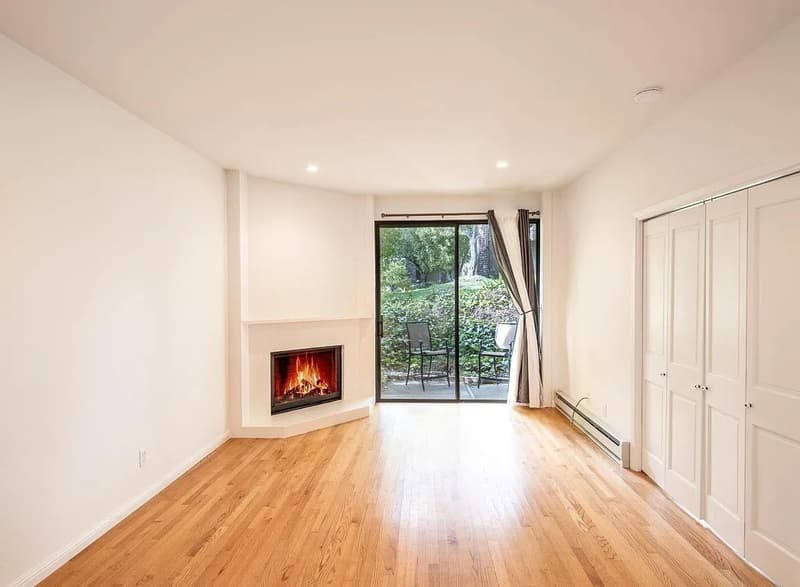 Mill Valley Condo: 555 Seaver Dr