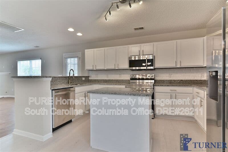 Chapin House: 125 Baltic Ct