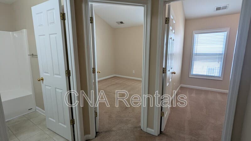 Kennesaw Townhome: 1747 Oakbrook Ln
