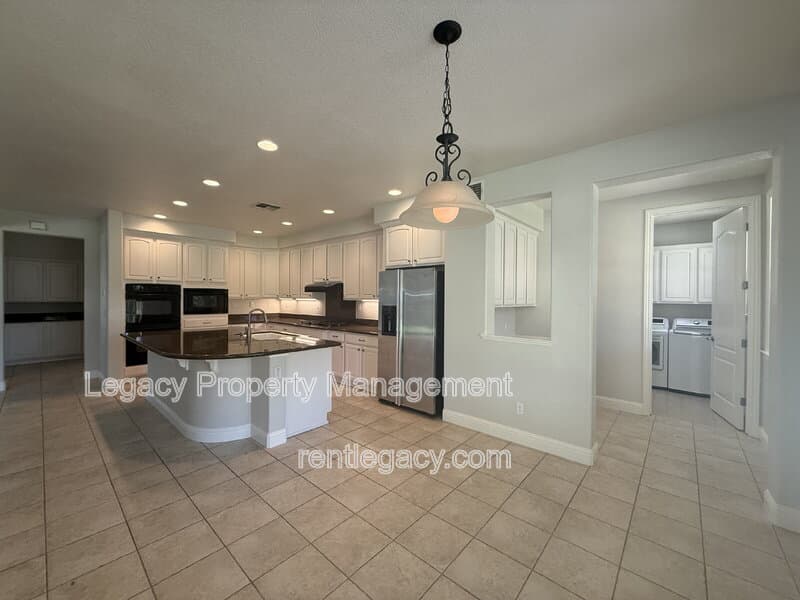Roseville House: 8843 Latigo Court