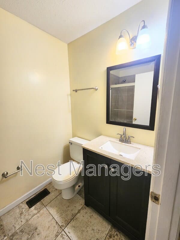 Fayetteville House: 1512 Atwick Drive