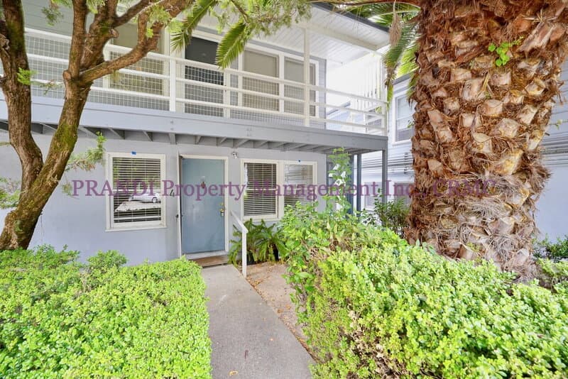 Corte Madera Condo: 25 Willow Ave