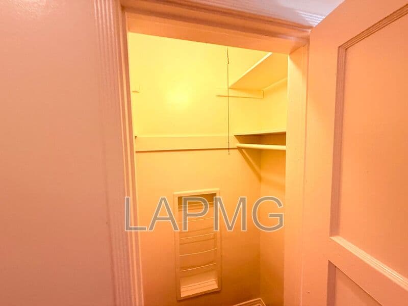 Los Angeles House: 3531 12th Avenue
