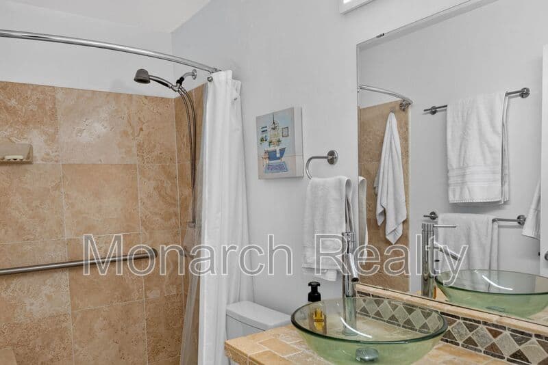 Gainesville House: 1326 Northwest 57th Street
