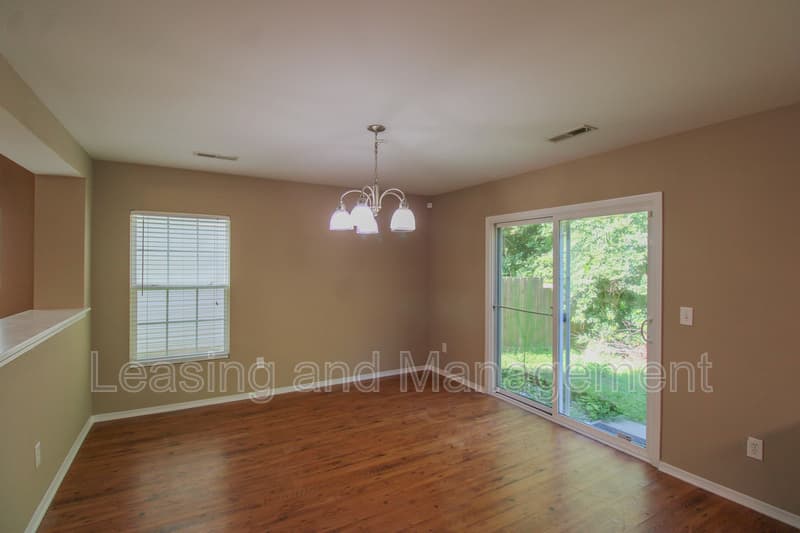North Charleston House: 8811 Kellum Drive