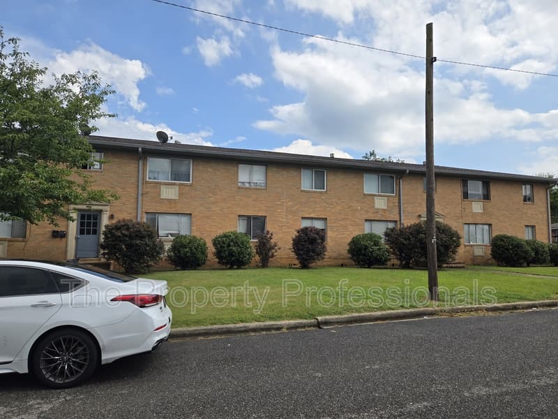 Birmingham House: 7719 7th Avenue South