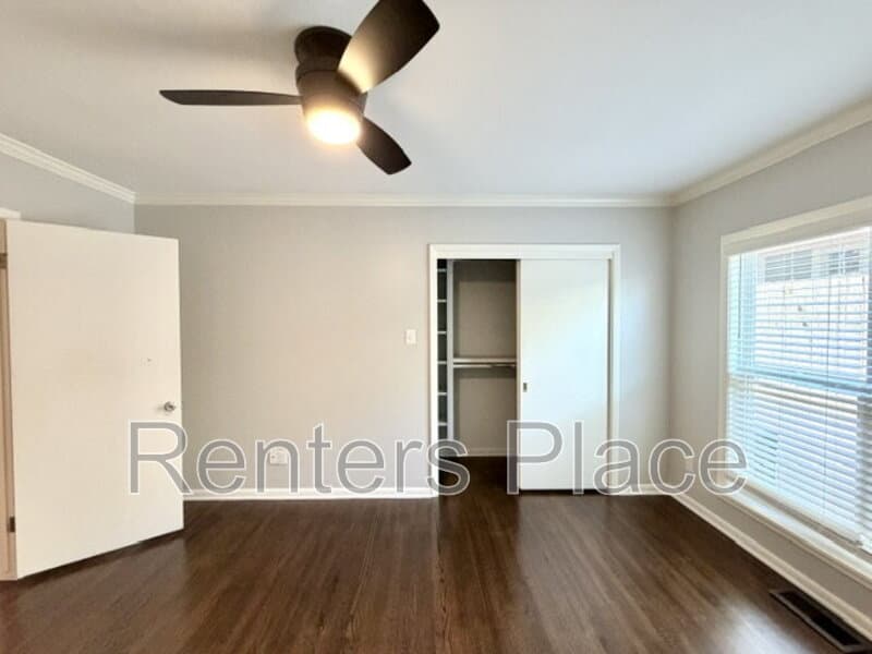 Tulsa House: 1528 1/2 S Saint Louis Ave.