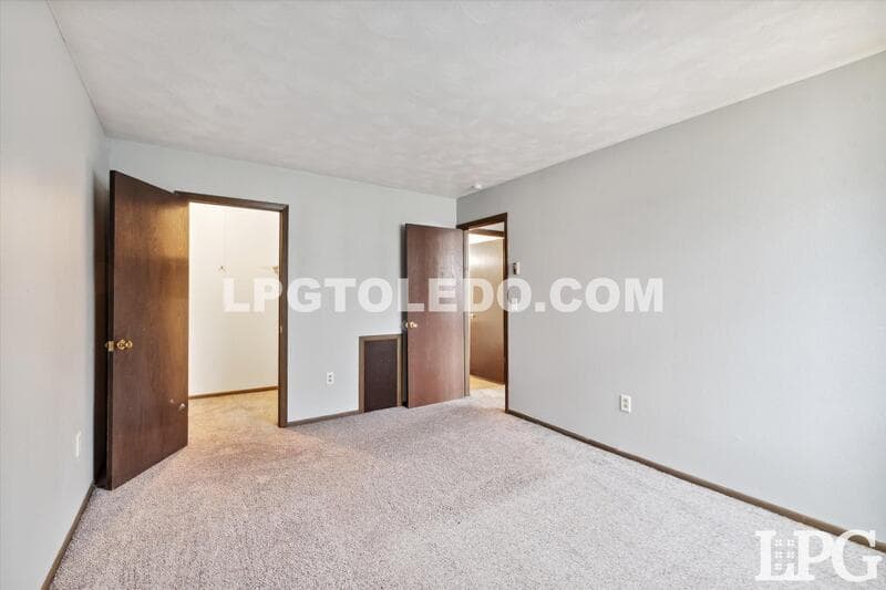 Toledo Apartment: 6016 Secor Rd