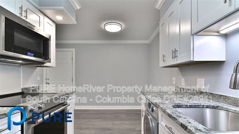 Columbia House: 1311 Old Manor Road