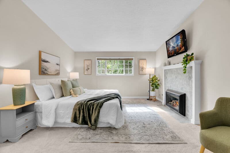 Portland House: 9255 Southwest Boones Ferry Road