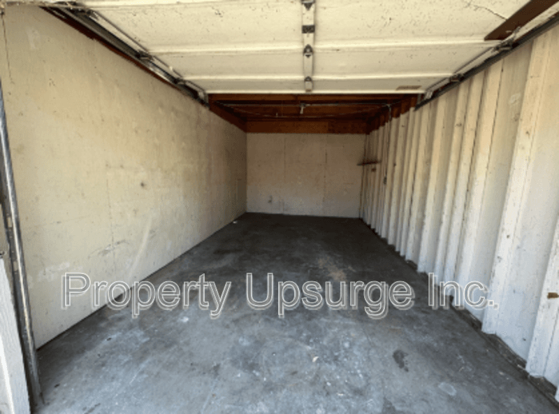 Redding Condo: 1529 Willis Street - Garage #2