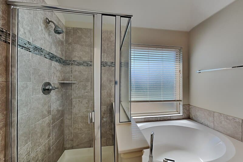 Heartland House: 2112 Danibelle Dr
