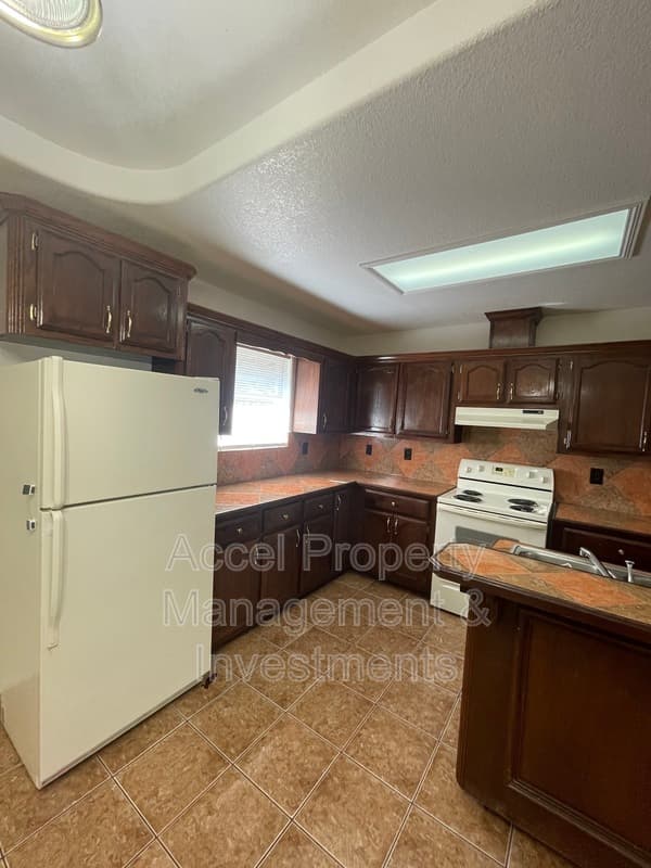 Edinburg Condo: 1712 Phoenix