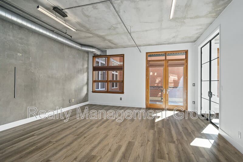 San Diego Condo: 877 Island Ave