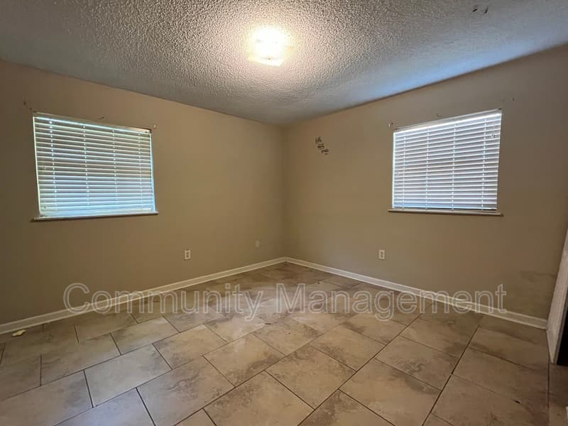 Baton Rouge House: 16813 Vermillion Dr